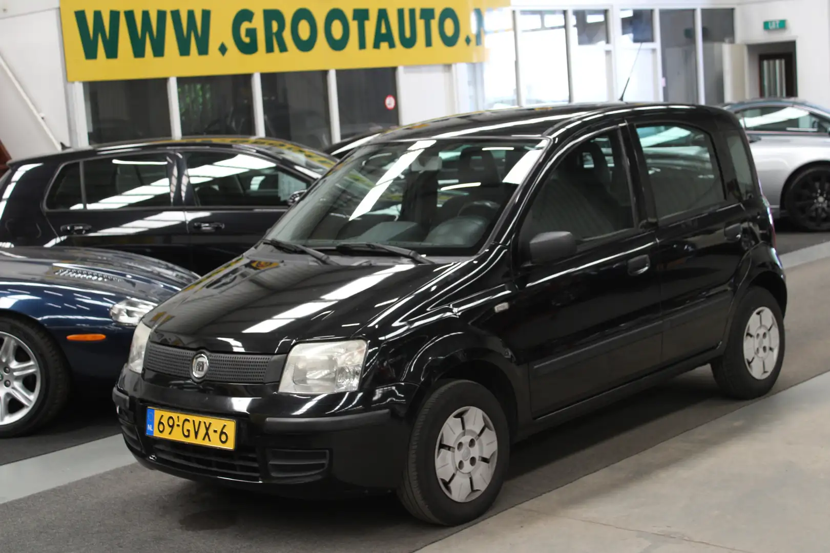 Fiat Panda 1.1 Active NAP, Stuurbekrachtiging Zwart - 1