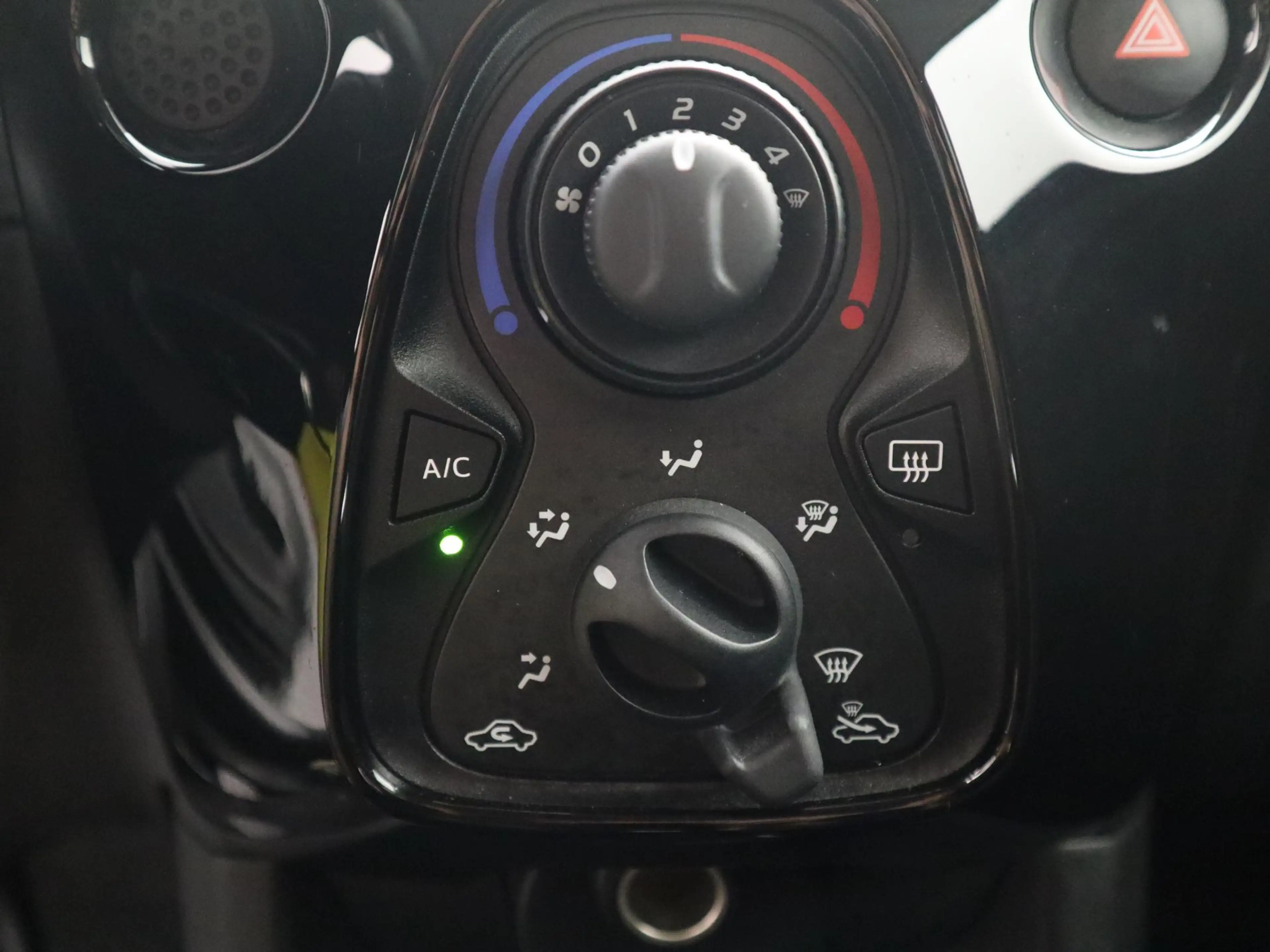 Citroen C1 1.0 VTi Feel AIRCO / BLUETOOTH / ELEK RAMEN / NL-A — photo 20