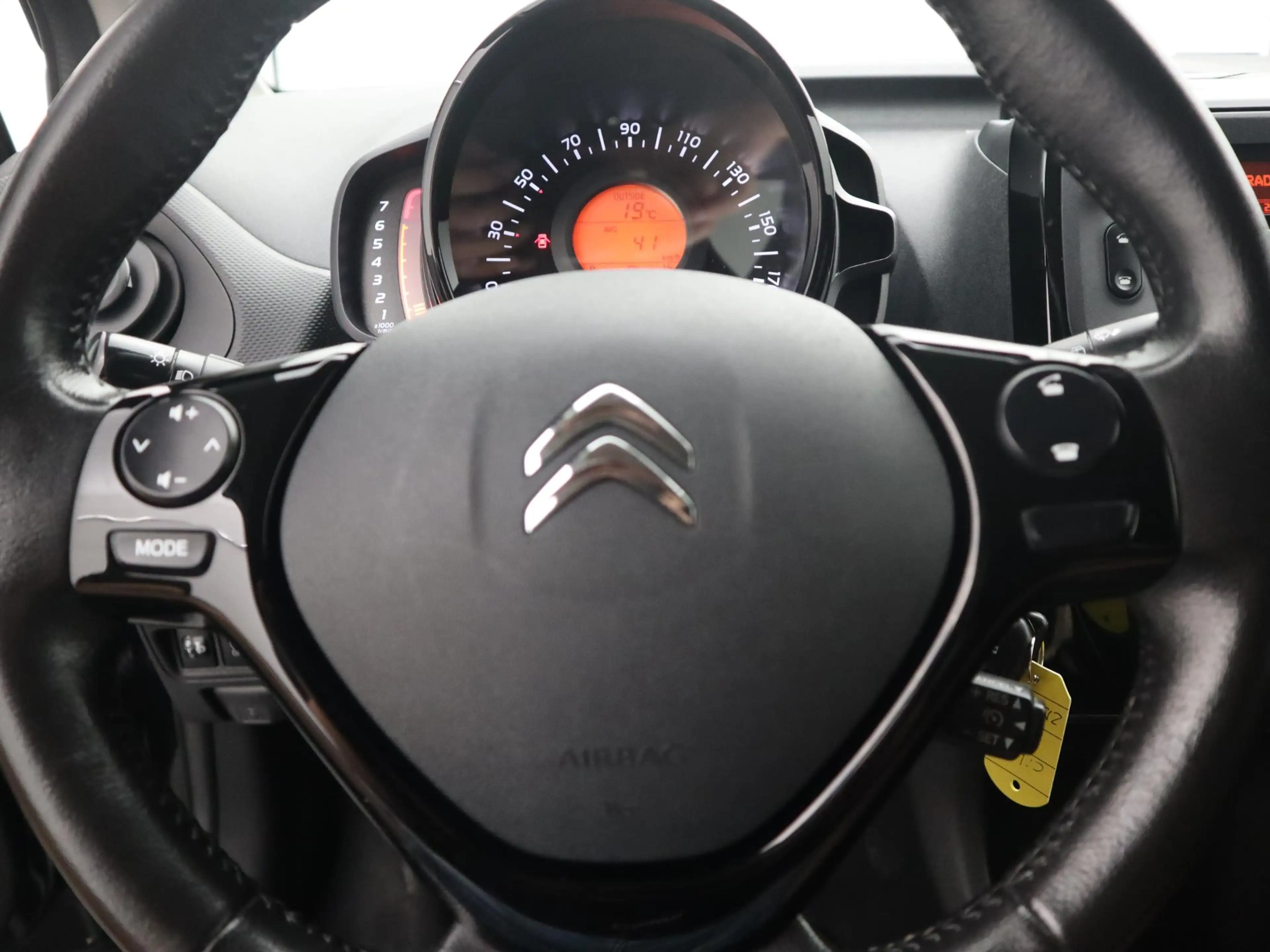 Citroen C1 1.0 VTi Feel AIRCO / BLUETOOTH / ELEK RAMEN / NL-A — photo 11