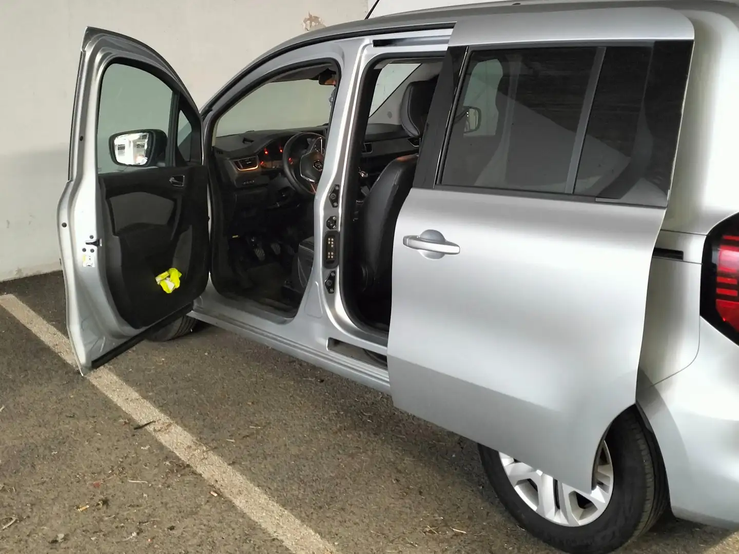 Renault Kangoo Kangoo III 2021 Pas 1.3 tce Edition One Plus 100cv Grigio - 1