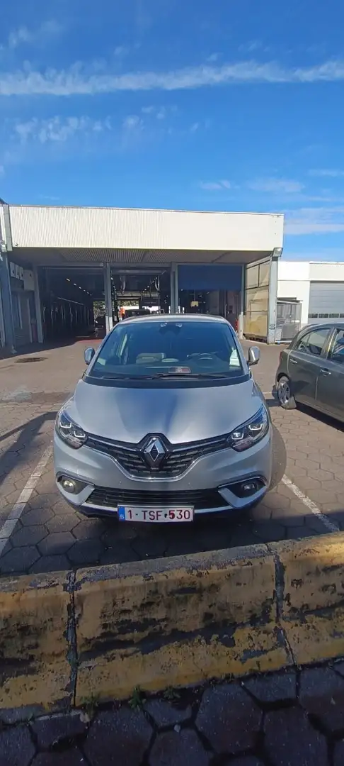 Renault Scenic 2018 Plateado - 2
