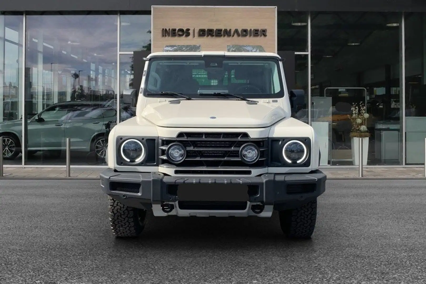 Ineos Grenadier Utility Wagon (5 Seat) Blau - 1