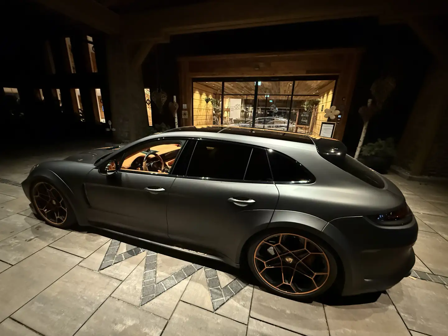 Porsche Panamera Gts - 1