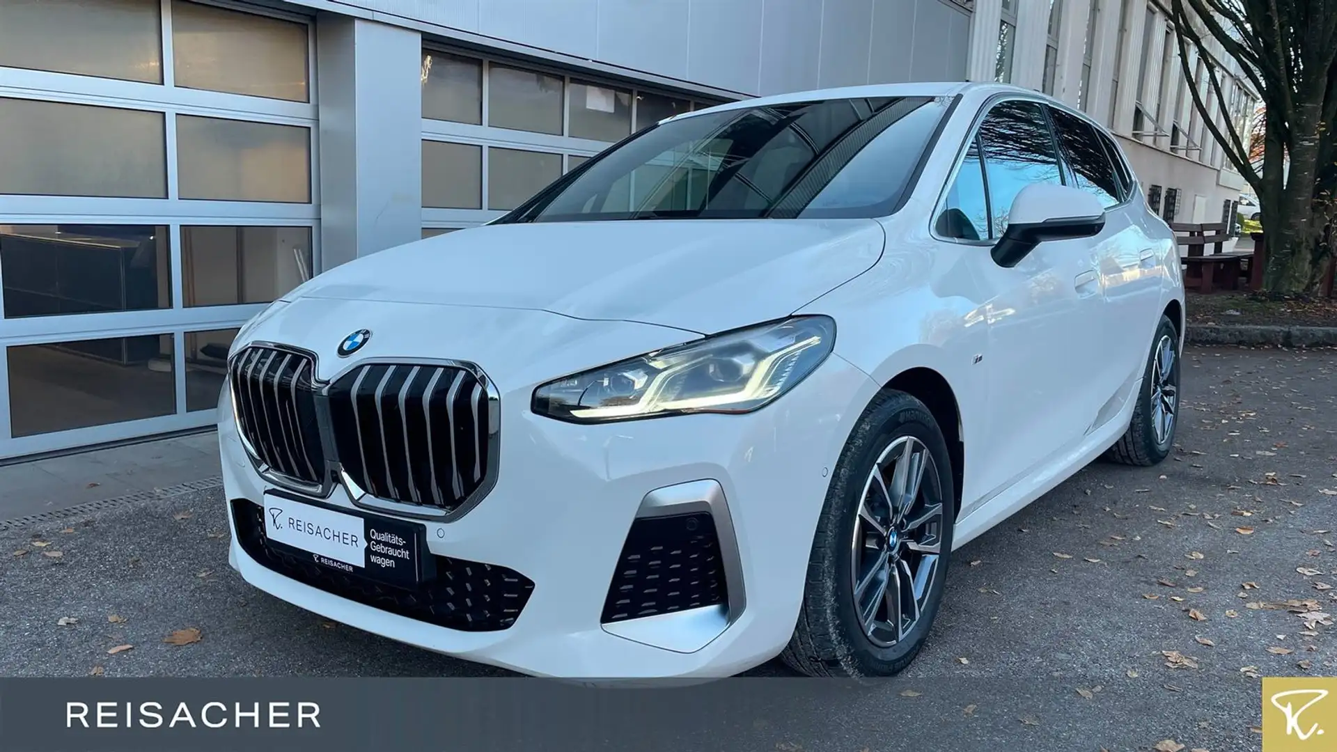 BMW 220 i A Active Tourer M-Sport,LCProf,HUD,360°, Blanc - 1