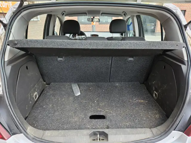 Opel Corsa view 23