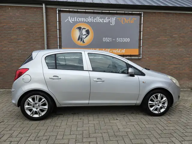 Opel Corsa view 24