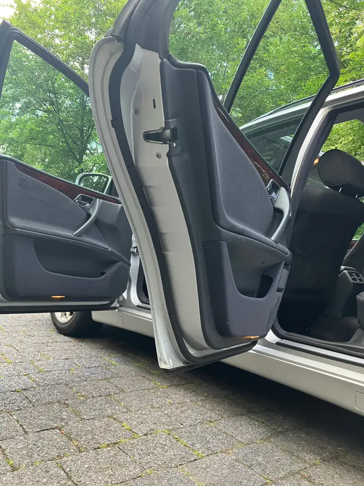 Mercedes-Benz E 200T touring Elegance, foto 7
