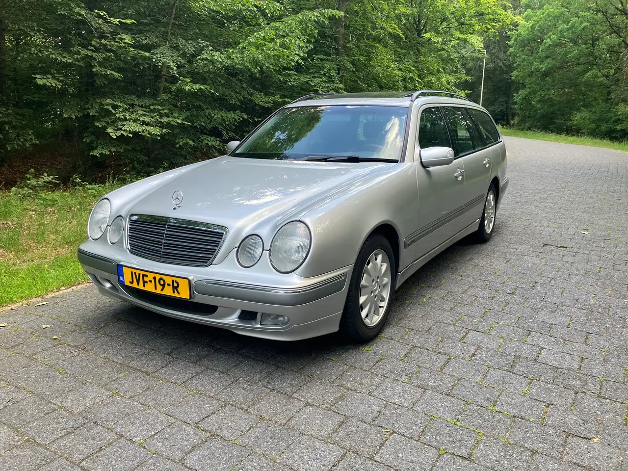 Mercedes-Benz E 200T touring Elegance, foto 2