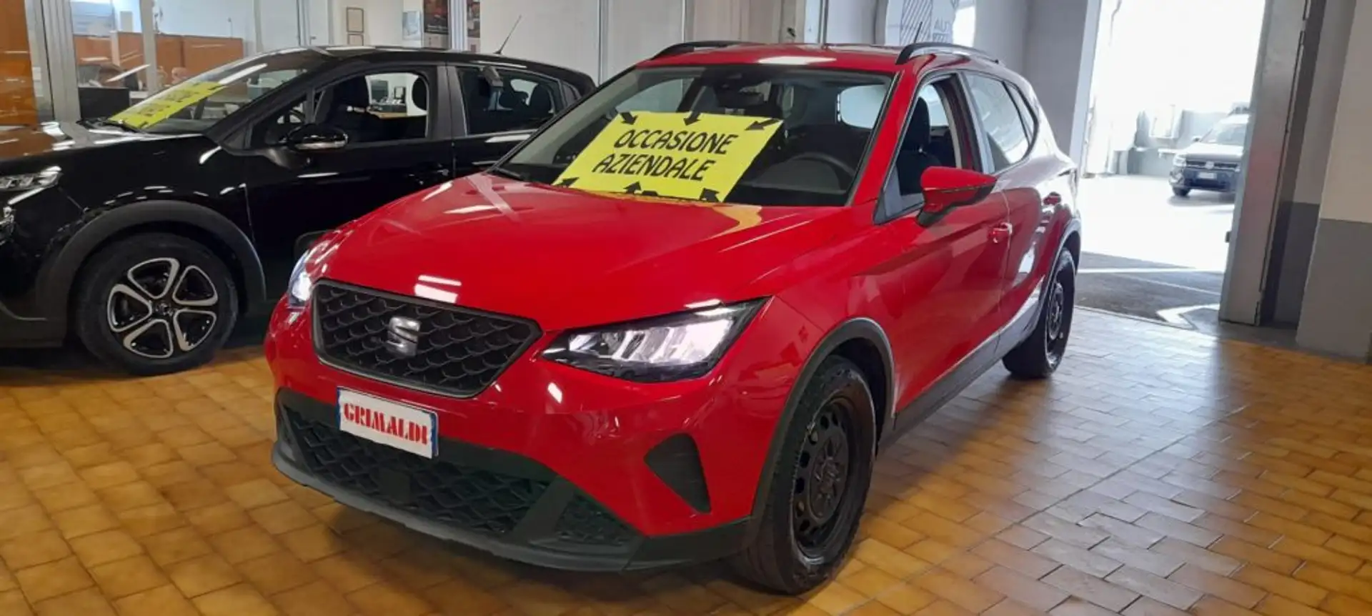 SEAT Arona 1.0 EcoTSI Reference Gris - 1
