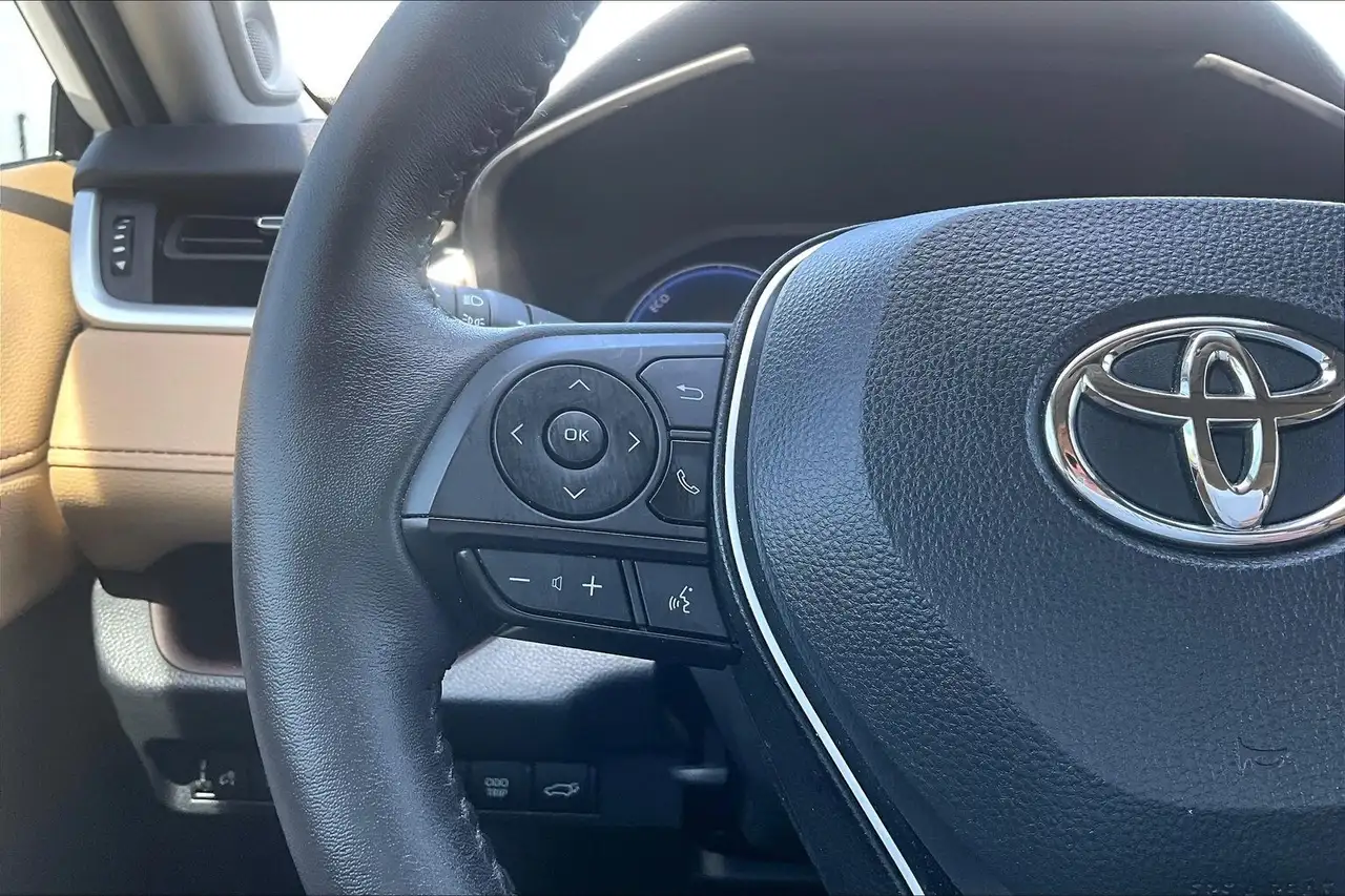 Toyota RAV 4 снимка Toyota RAV 4