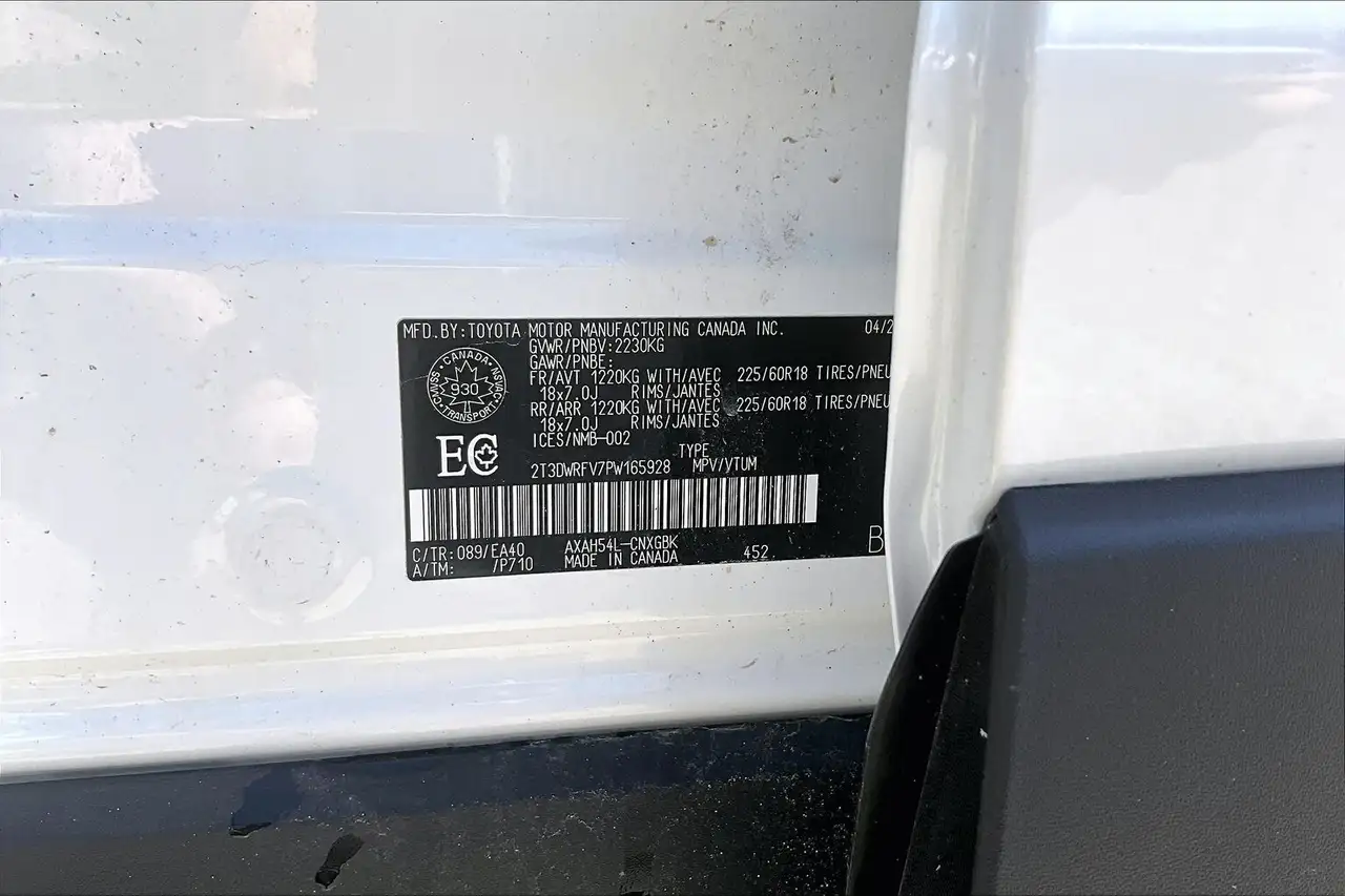 Toyota RAV 4 снимка Toyota RAV 4
