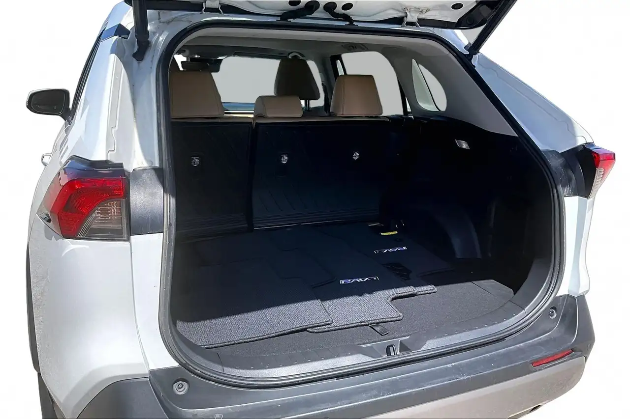 Toyota RAV 4 снимка Toyota RAV 4