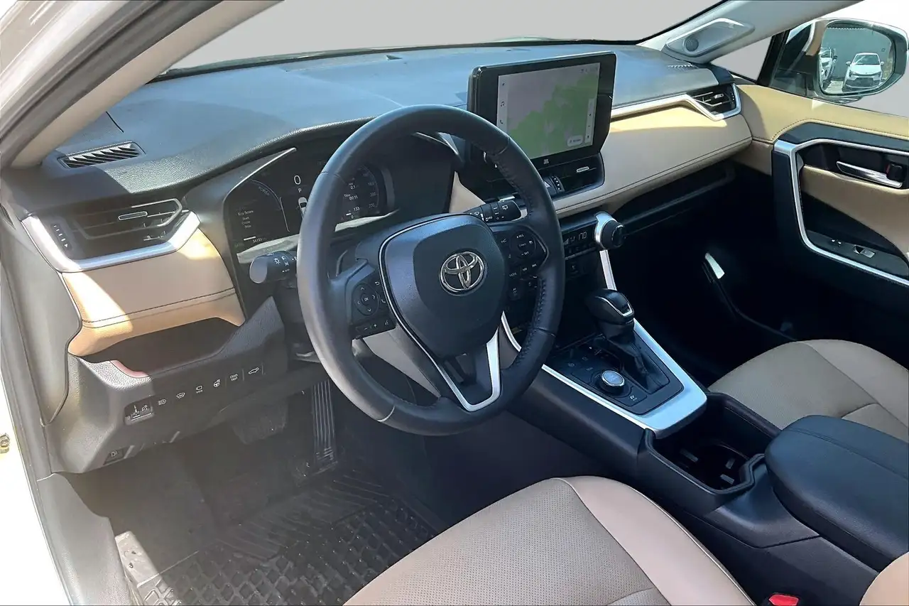 Toyota RAV 4 снимка Toyota RAV 4