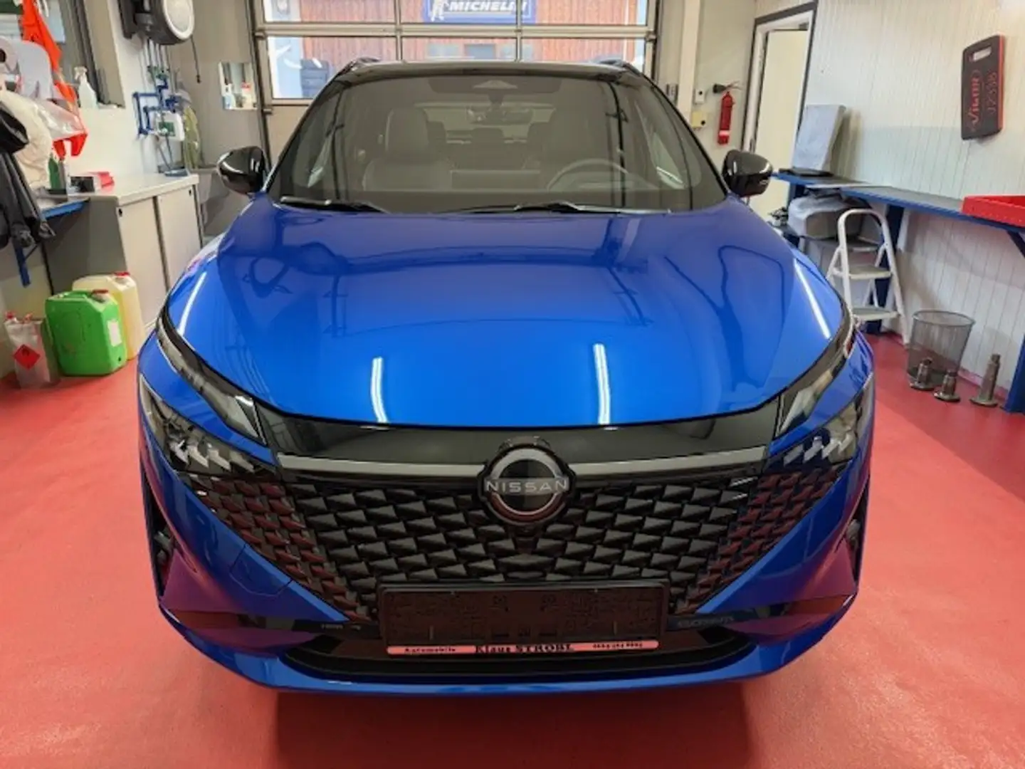 Nissan Qashqai 1,3 DIG-T MHEV 4x4 N-Design+ Xtronic Blau - 2