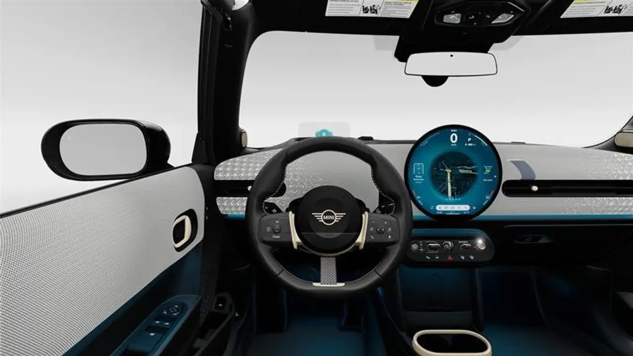 MINI Convertible снимка MINI Convertible