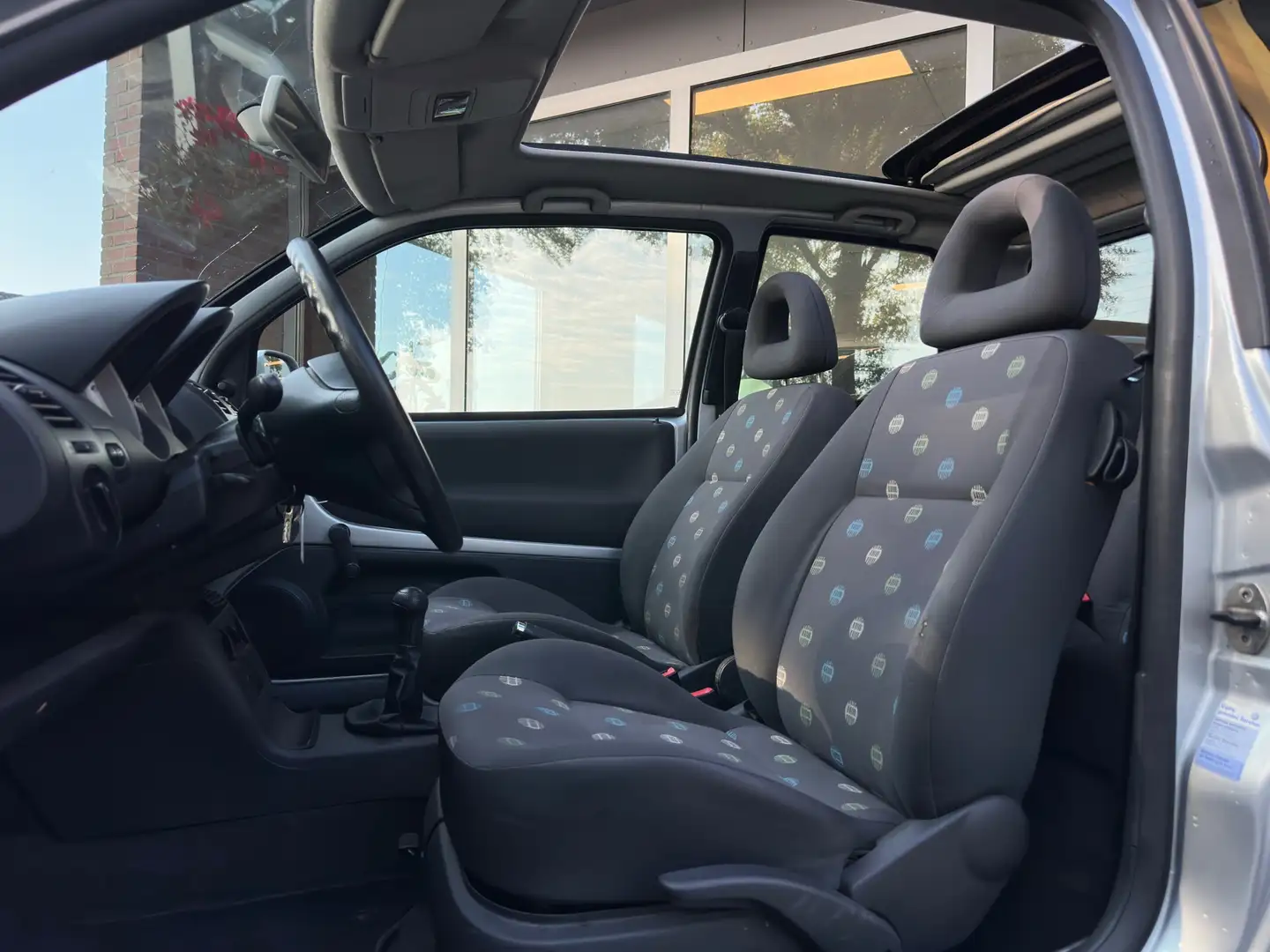 Volkswagen Lupo 1.4 Comfortline Open Dak / cabrio Grau - 2
