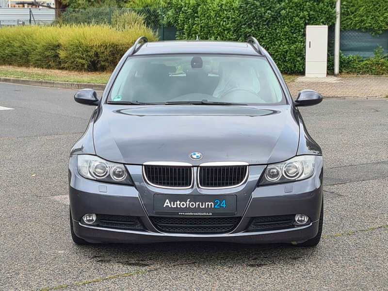 BMW 318 3 Touring 318d *Panorama*SHZ*PDC*Xenon* — photo 8
