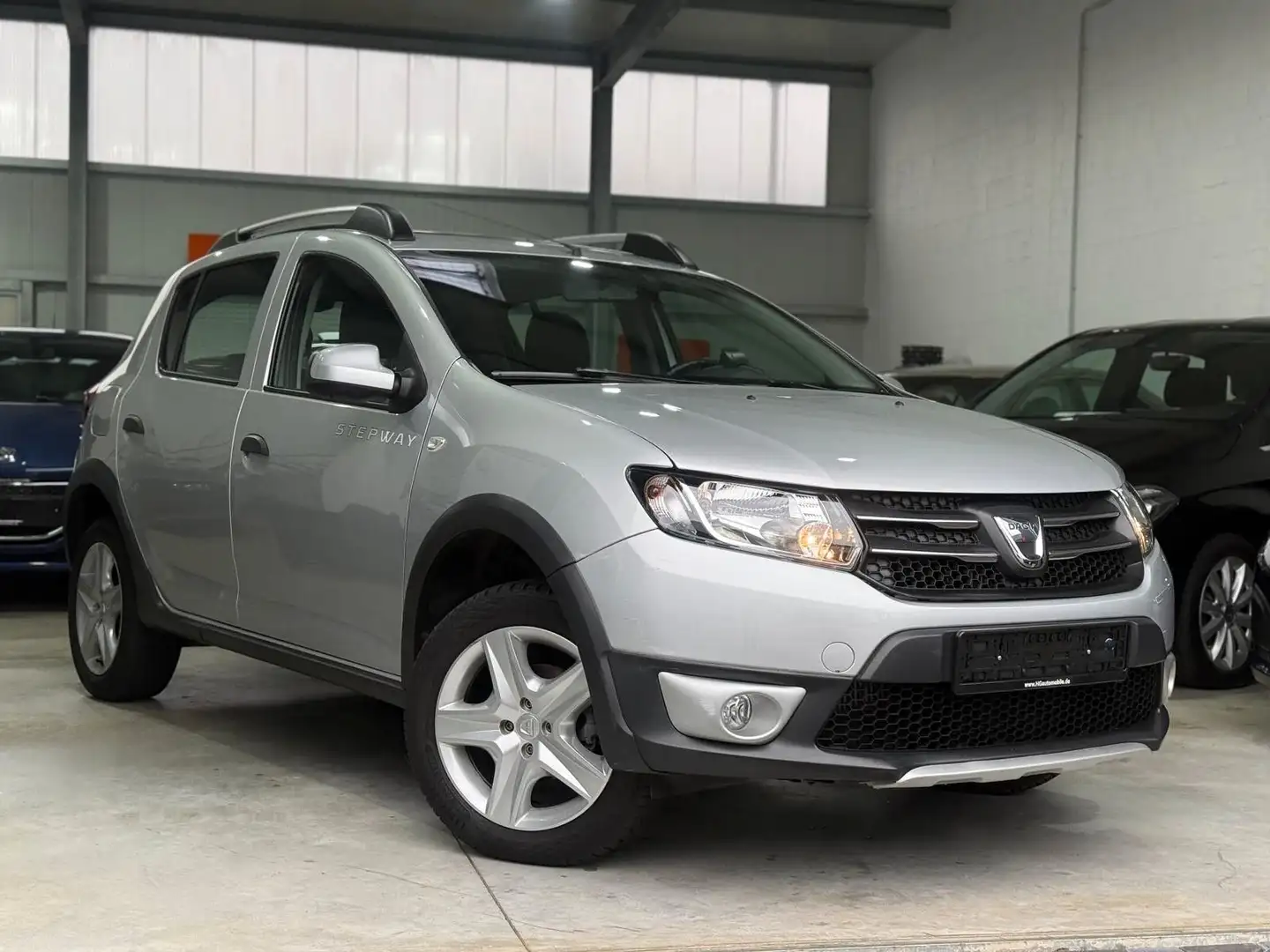 Dacia Sandero II Stepway Prestige Schiebedach 1Hand Grau - 2