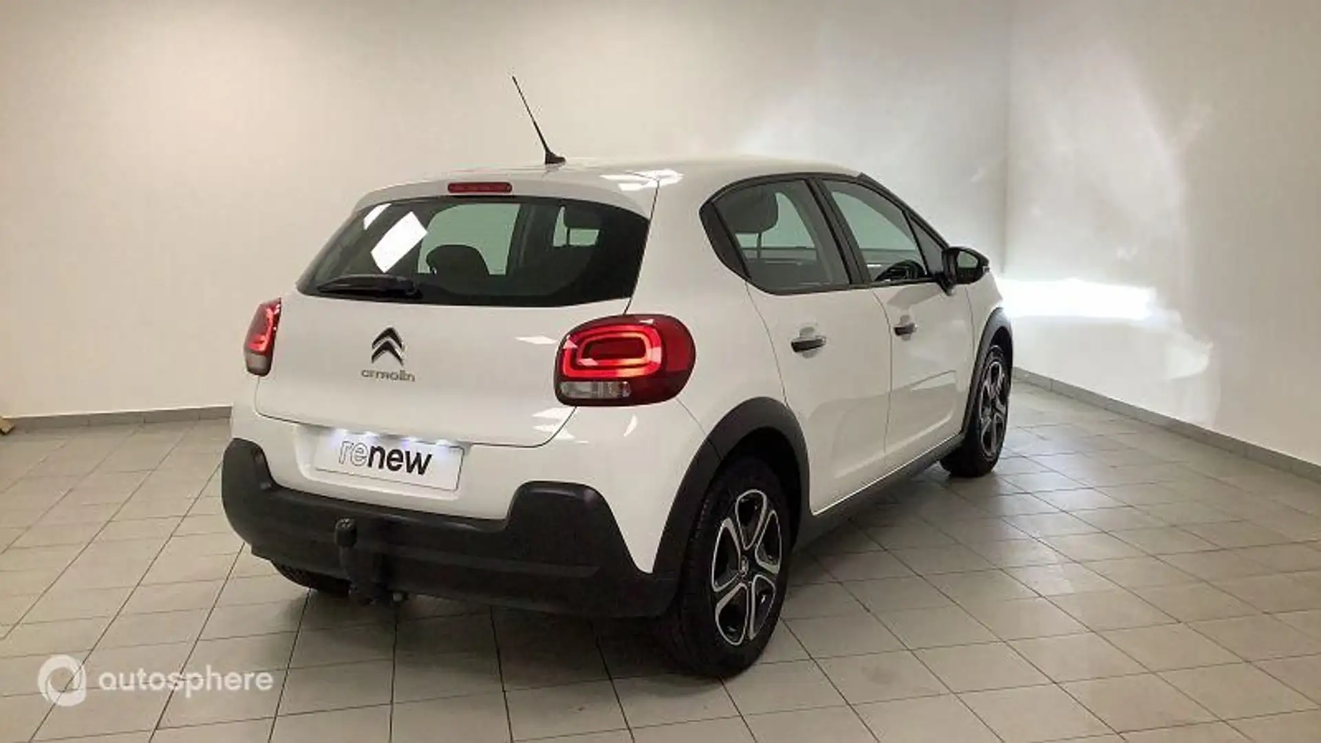Citroen C3 1.2 PureTech 83ch S\u0026S Shine - 2