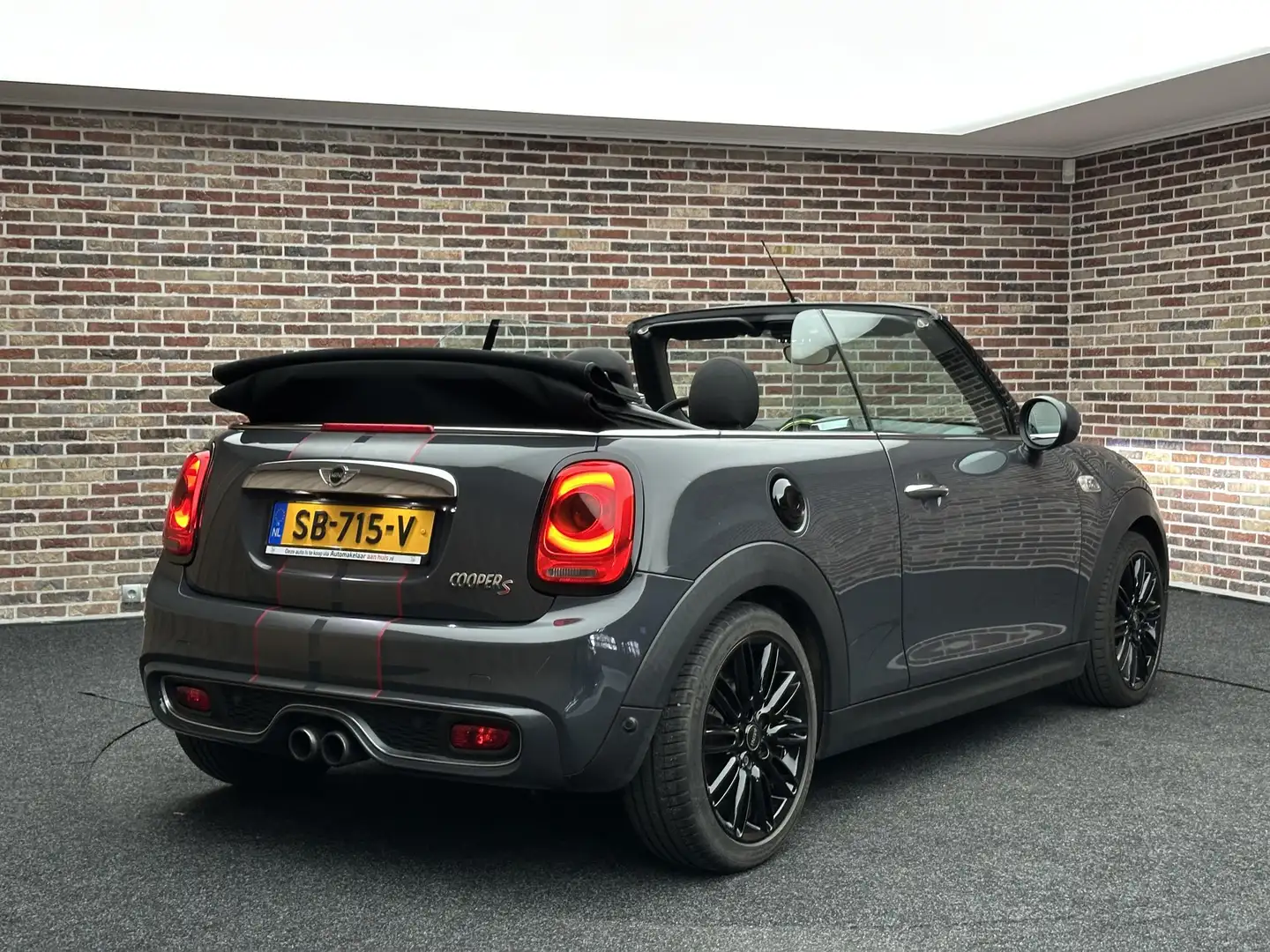 MINI Cooper S Cabrio Mini 2.0 Chili Serious Business | LED| Camera| Gri - 2