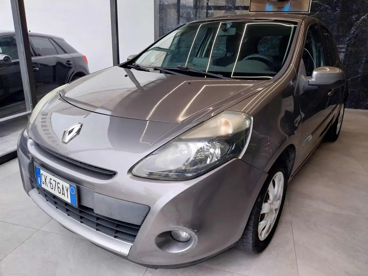 Renault Clio 1.2 16V 5 porte GPL Dynamique ( Garanzia 12 Mesi) Grigio - 2