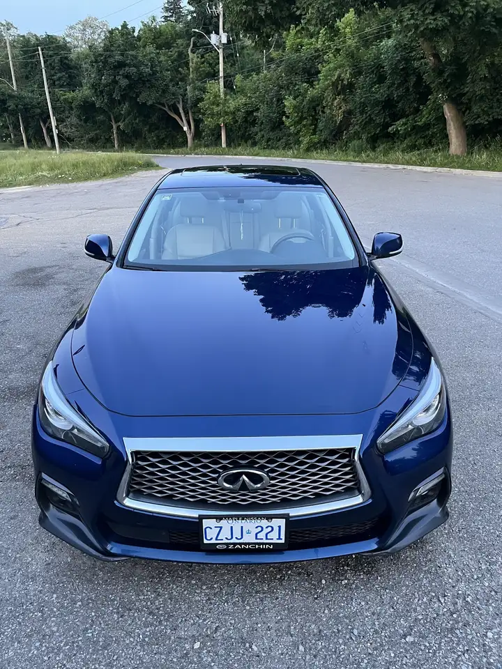 Infiniti Q50 снимка Infiniti Q50