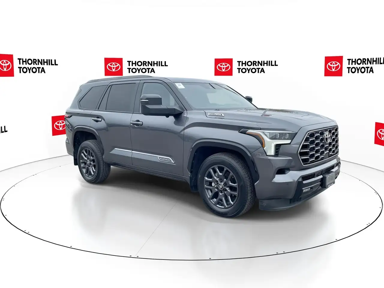 Toyota Sequoia снимка Toyota Sequoia