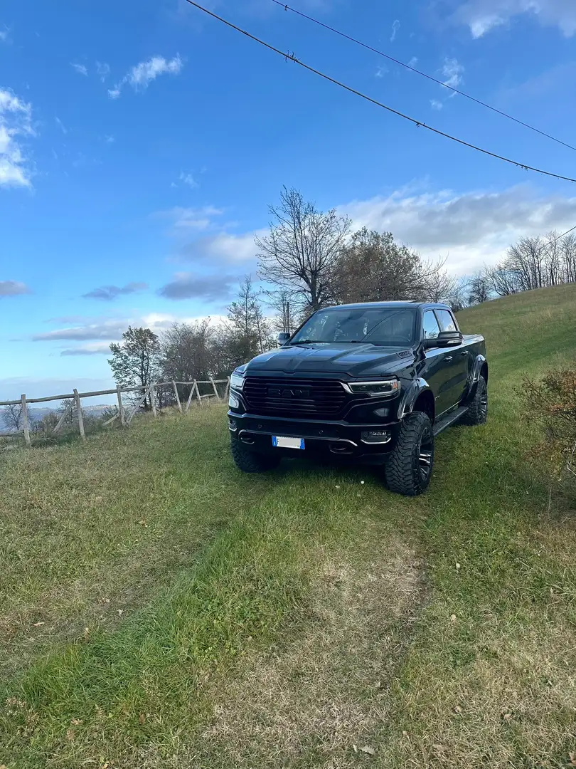 Dodge RAM 1500 5.7 V8 Crew Cab Big Horn Black 395cv at8 - 2