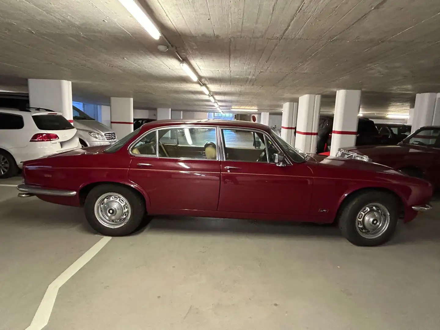 Jaguar XJ6 4,2Liter, 1.Hand, orig. 52tkm, Serie 2 Rouge - 2