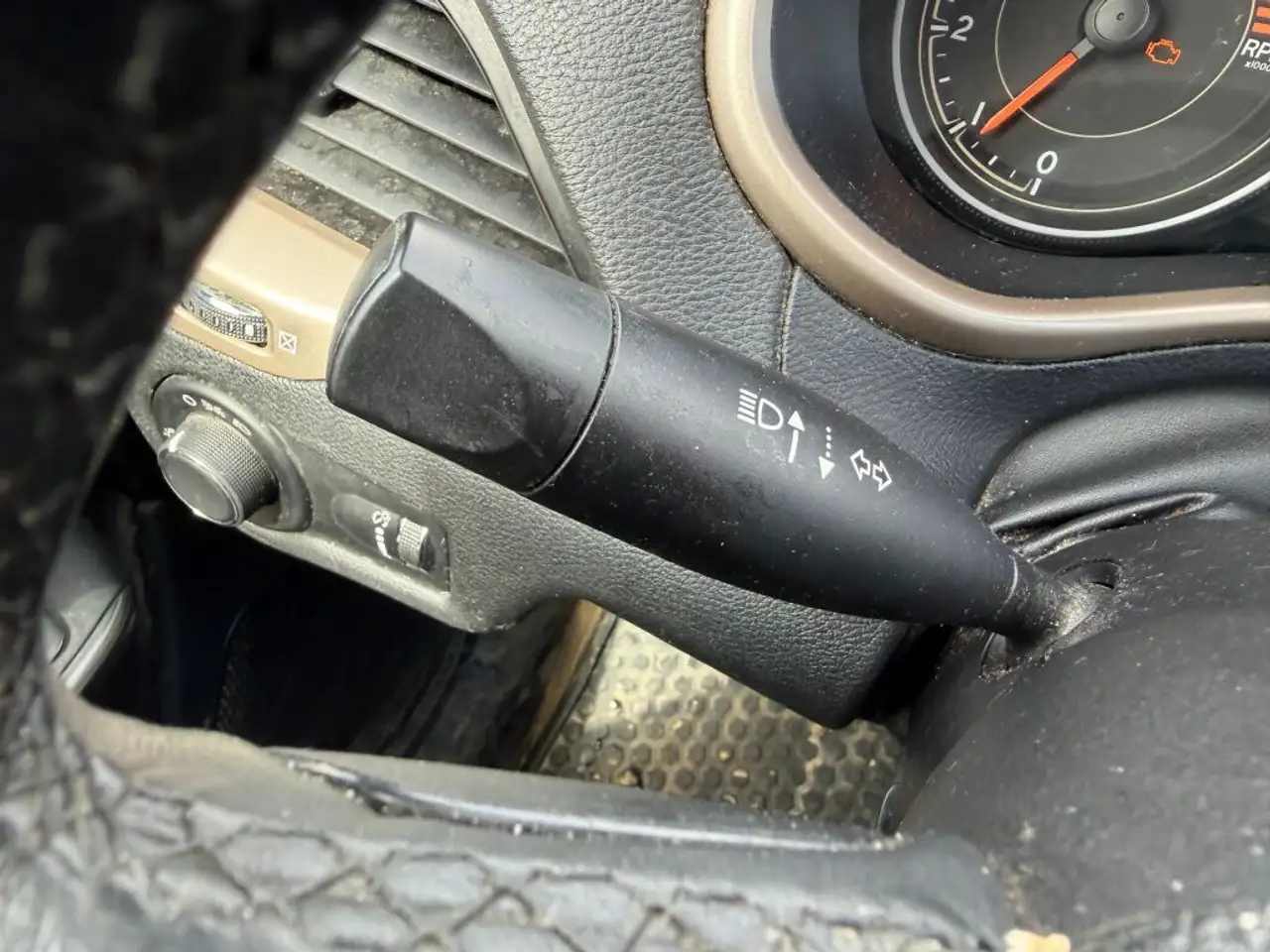 Jeep Cherokee photo Jeep Cherokee