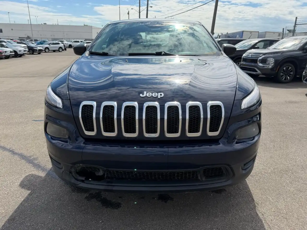 Jeep Cherokee photo Jeep Cherokee