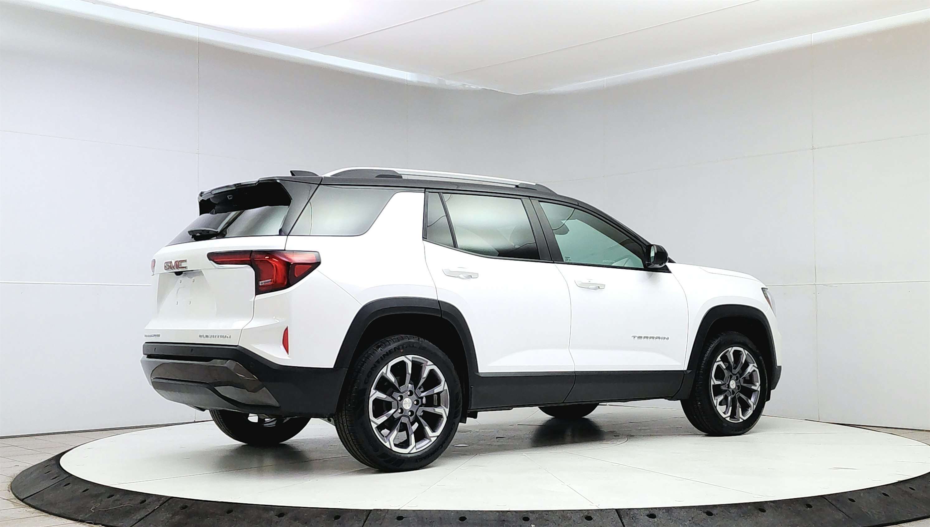 2026 GMC Terrain Elevation AWD | Sunroof | Heat/Cool | Heated Wheel — снимка 1