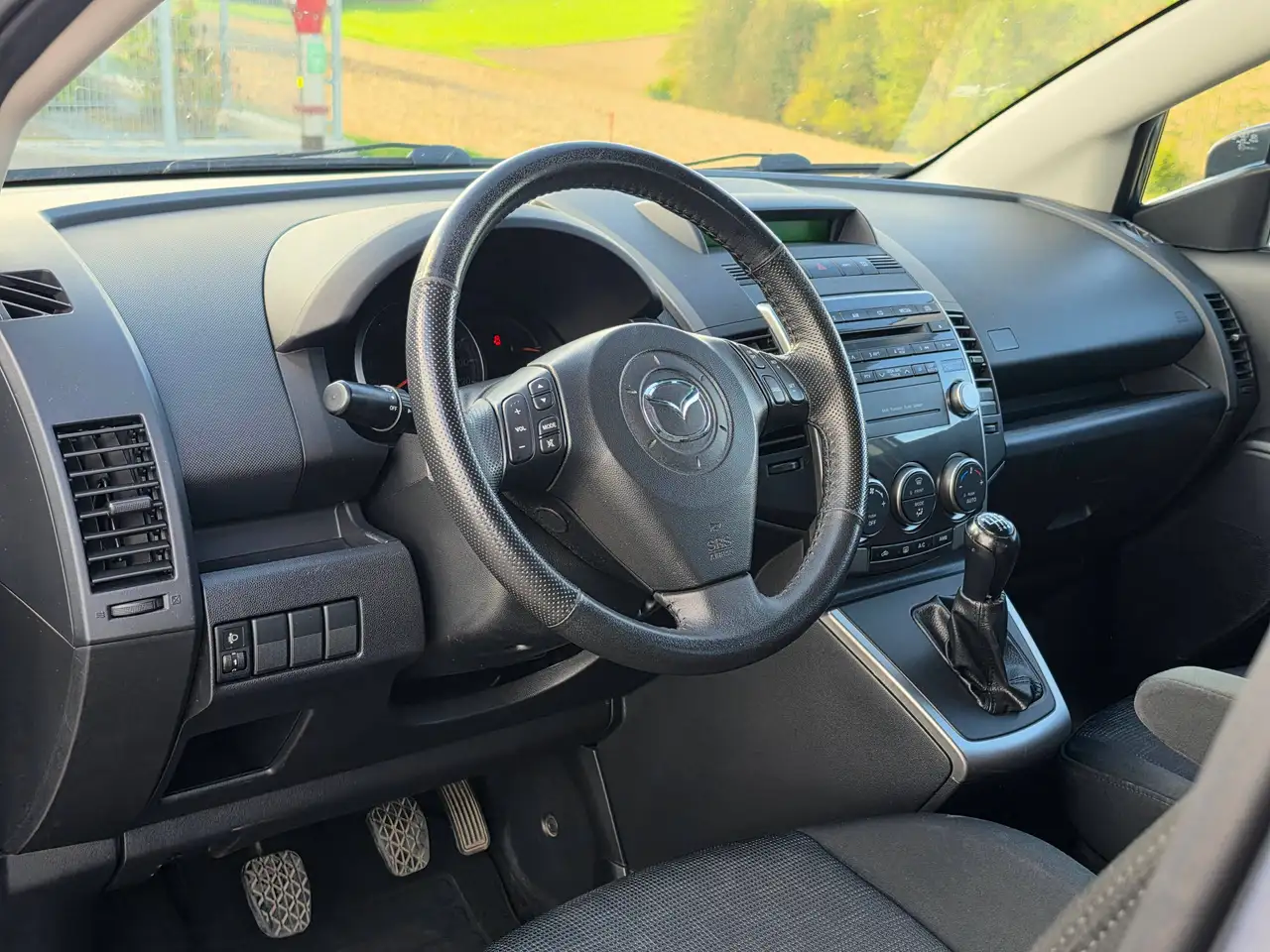 Mazda 5 2.0 CD Comfort 7 Sitzer – Bild 12