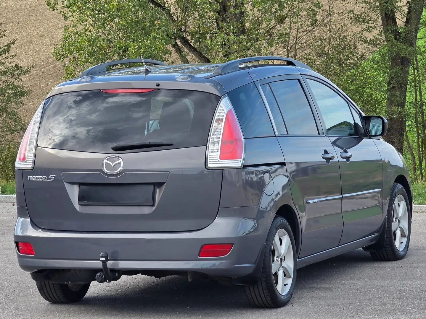 Mazda 5 2.0 CD Comfort 7 Sitzer* AHK* Klima* Gepflegt* Grau - 2