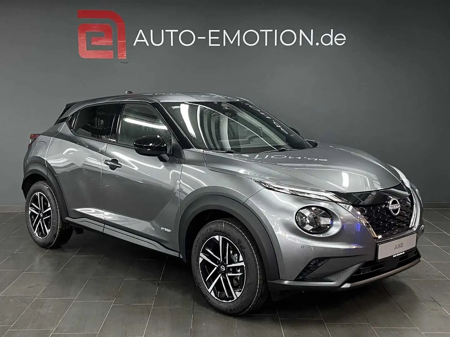 Nissan Juke Hybrid 1.6 4AMT N-Connecta Grau - 2
