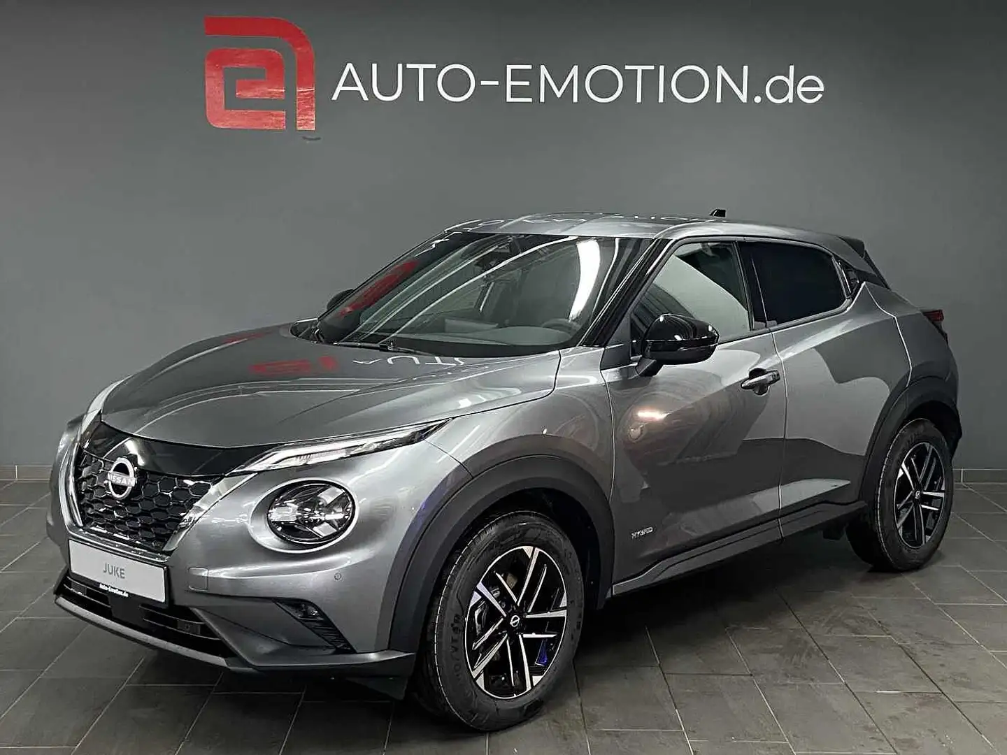 Nissan Juke Hybrid 1.6 4AMT N-Connecta Grau - 1