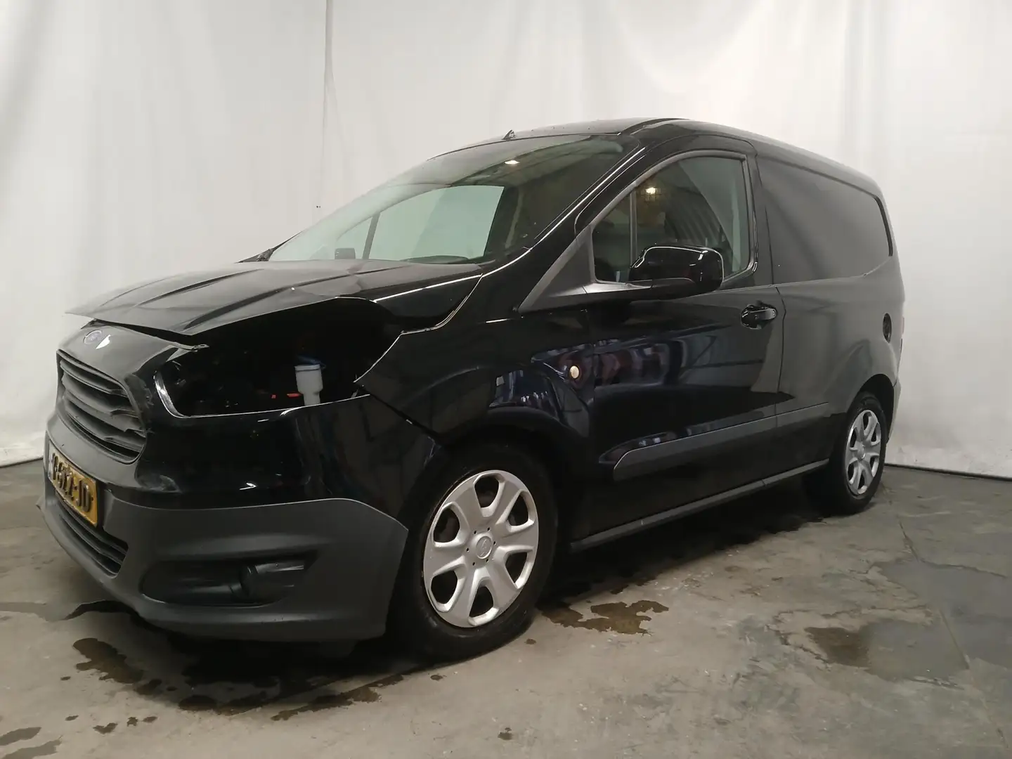 Ford Transit Courier 1.5 TDCI Trend SCHADEAUTO!! MARGE!! Zwart - 2