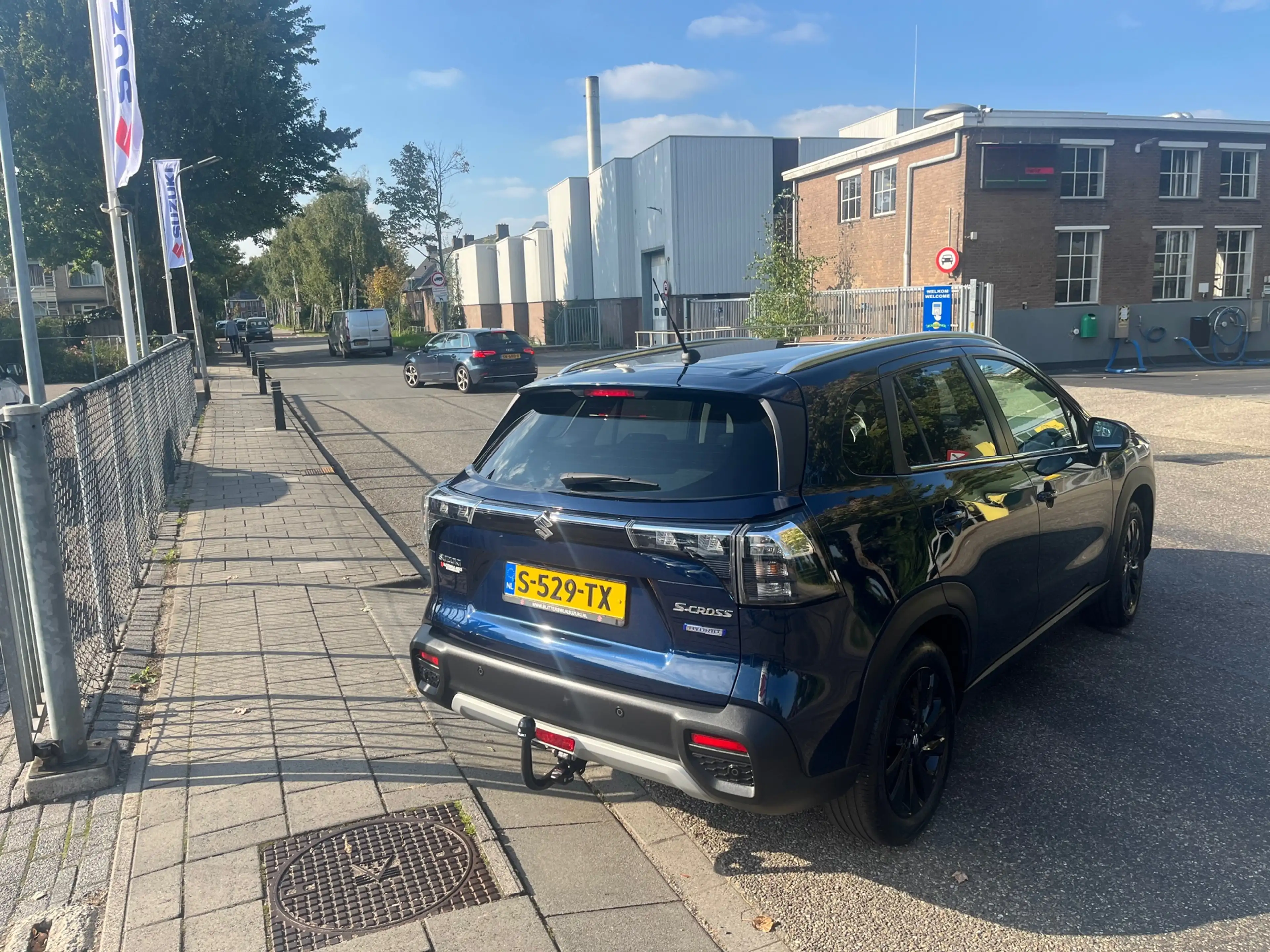 Suzuki S-Cross 1.4 Boosterjet Select // Blue Pearl Metallic // 15 — photo 7