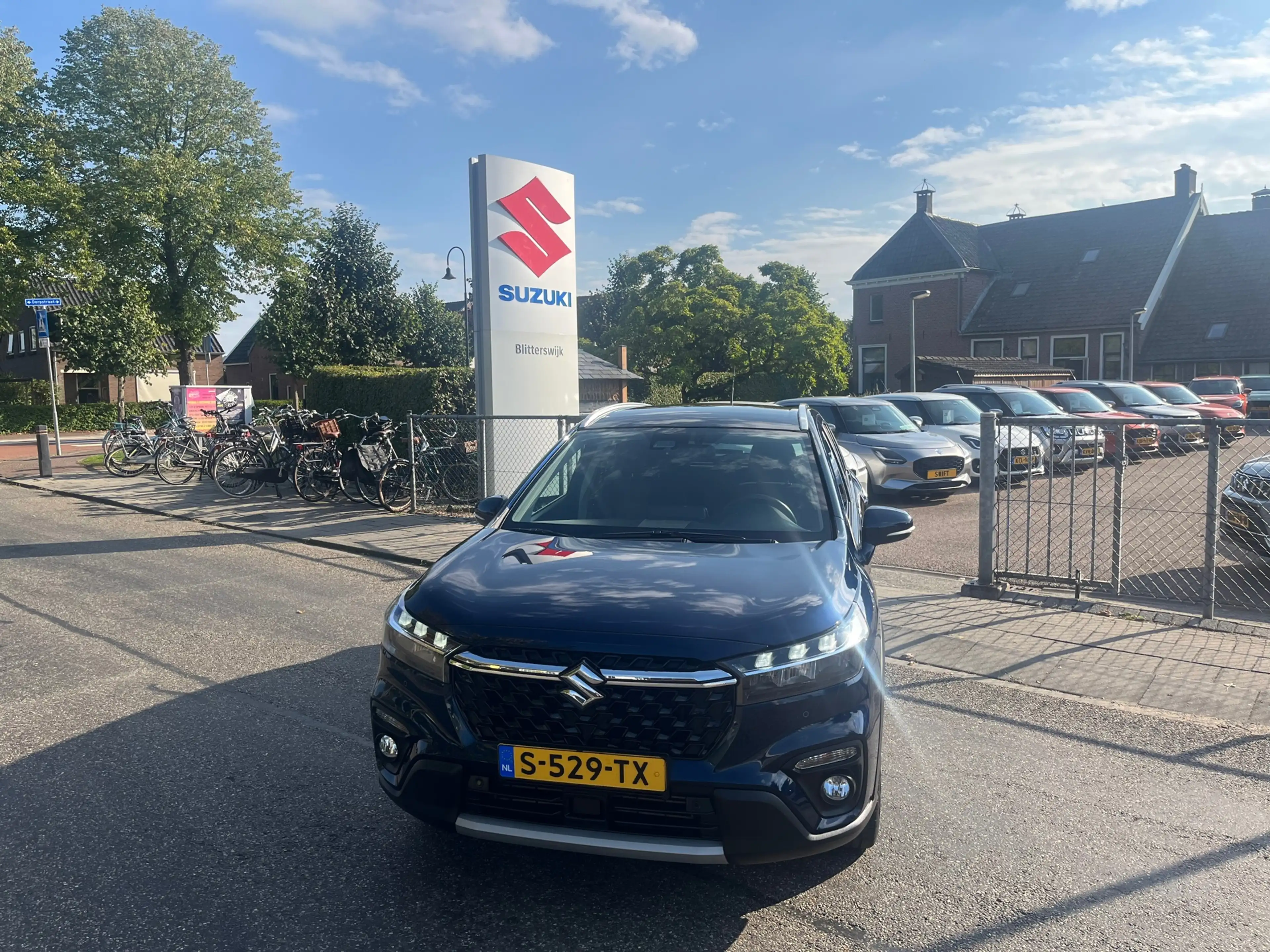 Suzuki S-Cross 1.4 Boosterjet Select // Blue Pearl Metallic // 15 — photo 2