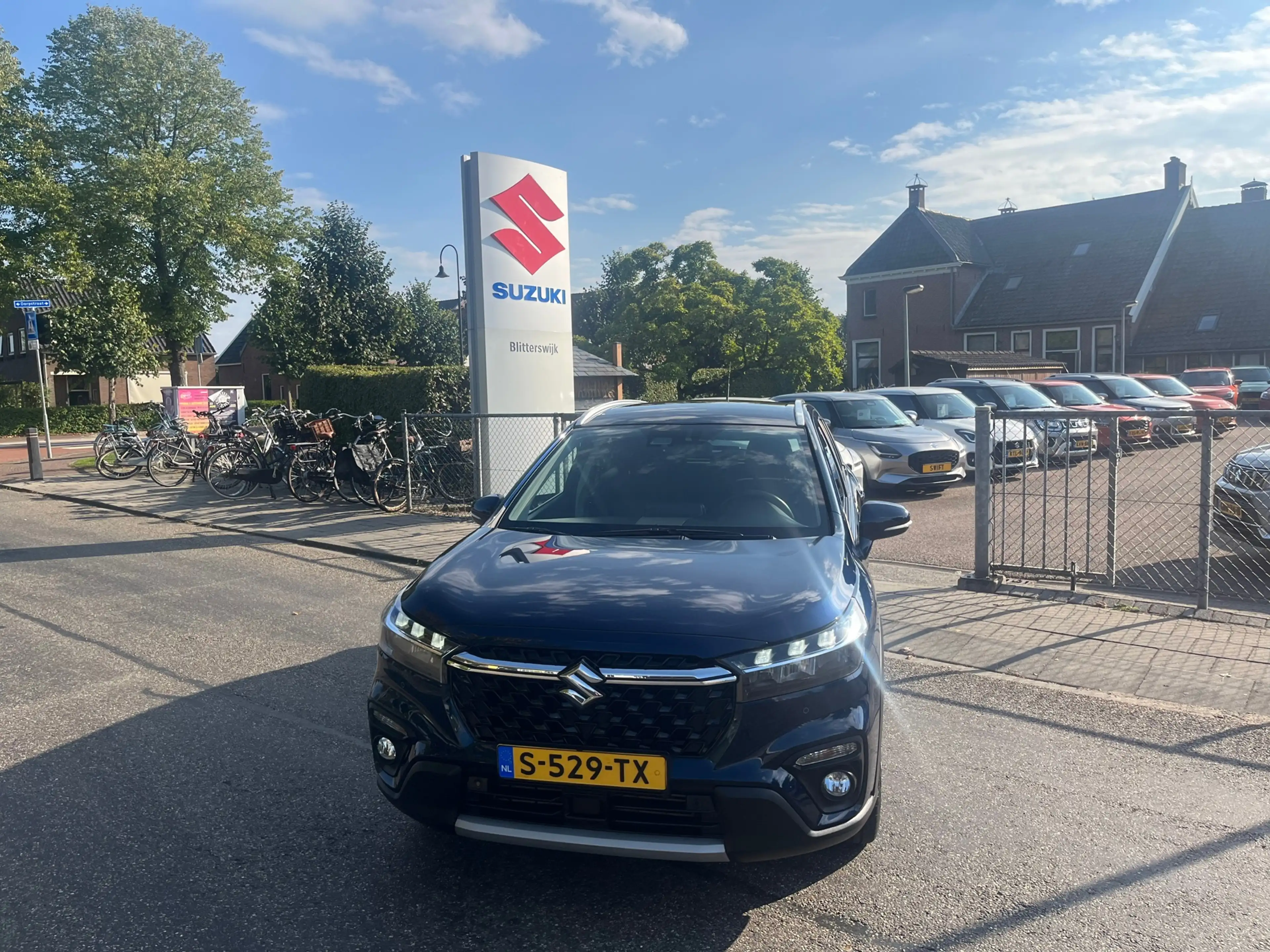 Suzuki S-Cross 1.4 Boosterjet Select // Blue Pearl Metallic // 15 — photo 3