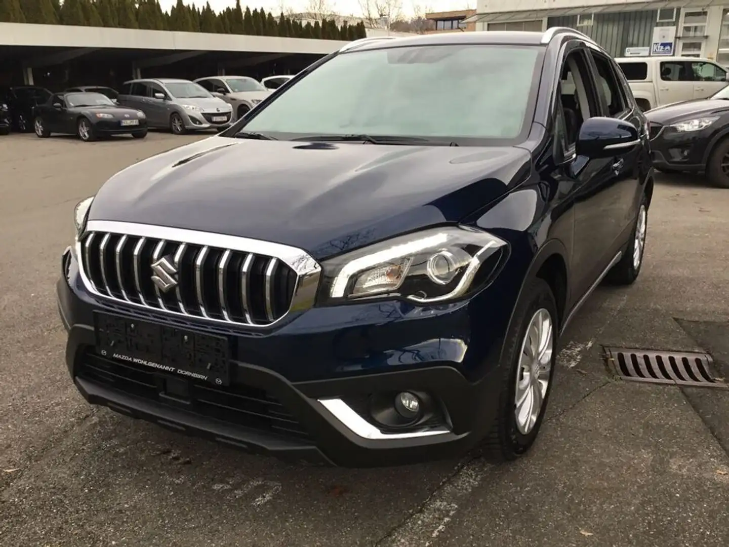 Suzuki SX4 S-Cross 1,4 DITC Hybrid shine Blau - 1