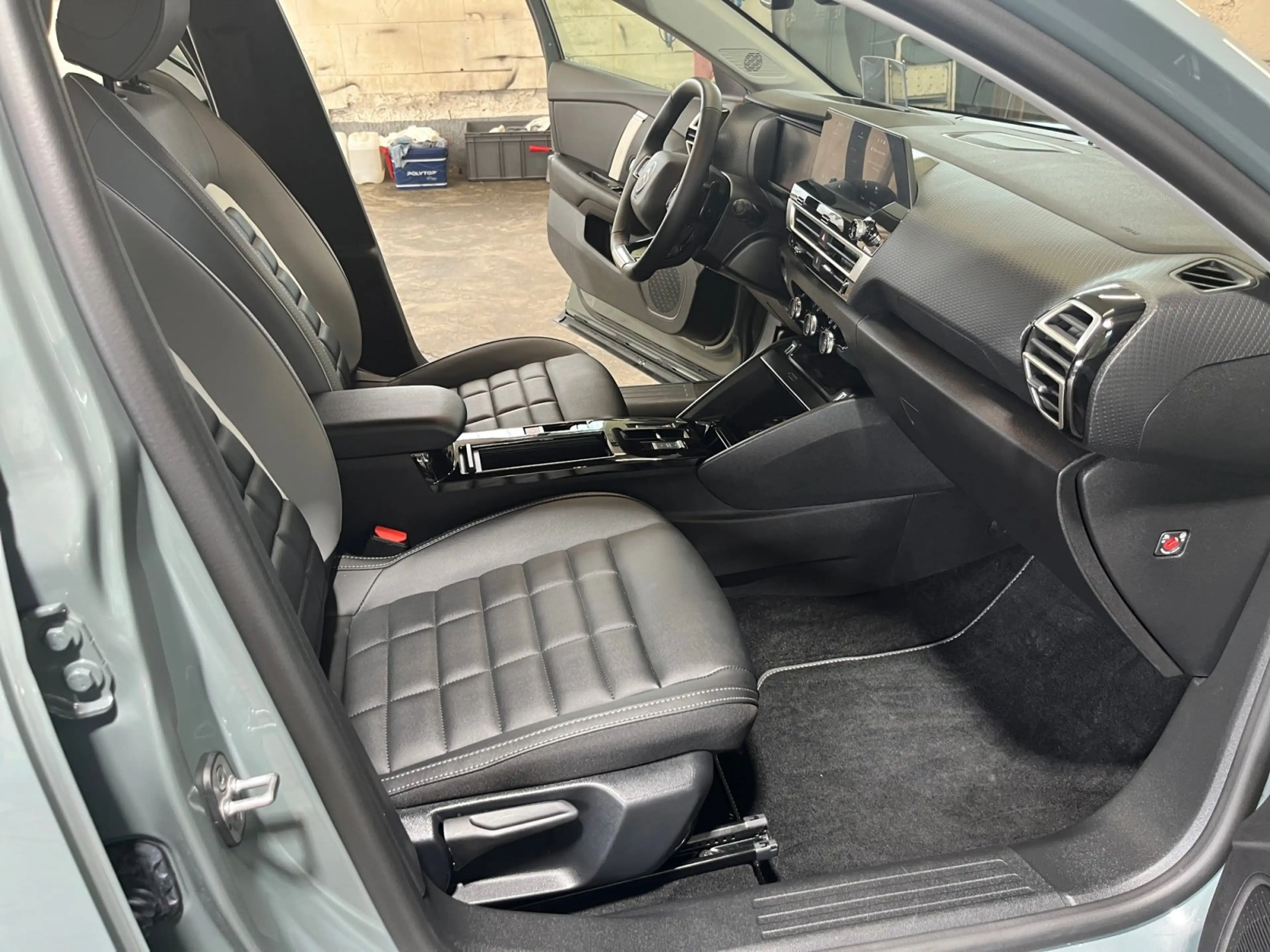 Citroen C4 1.2 PureTech 130 Max ACC LED Navi SHZ 2xKlima — photo 17