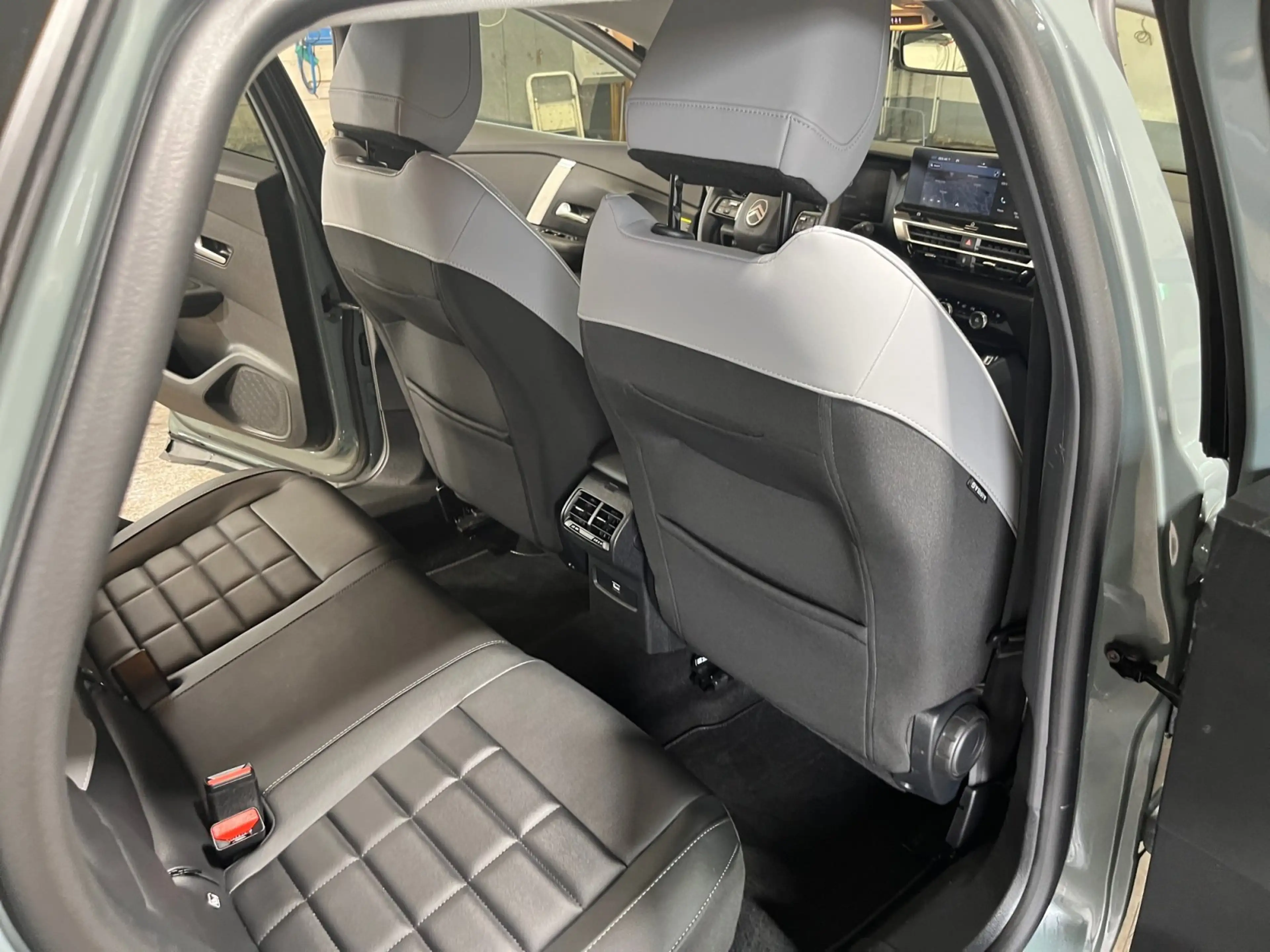 Citroen C4 1.2 PureTech 130 Max ACC LED Navi SHZ 2xKlima — photo 19