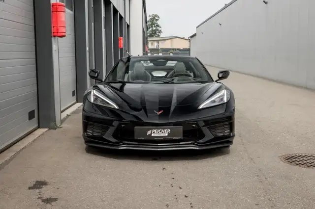 Chevrolet Corvette view 2