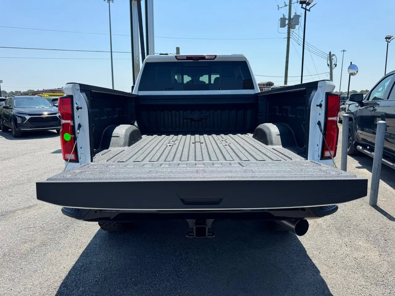 Chevrolet Silverado 2500 photo Chevrolet Silverado 2500