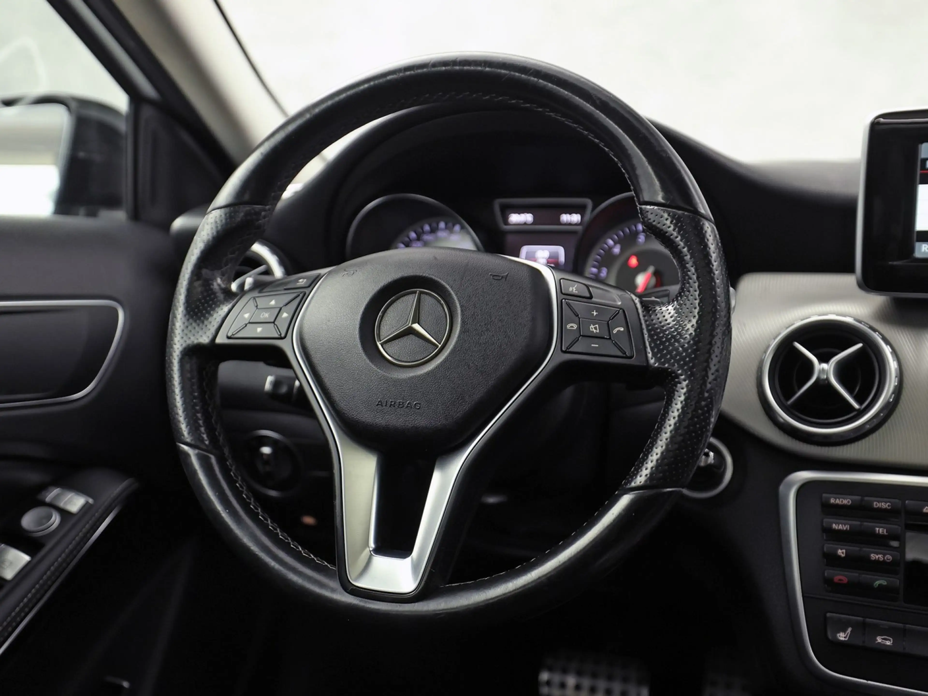 Mercedes-Benz GLA 250 250 4Matic AMG Edition 1 Sport Automaat (PANORAMAD — photo 22