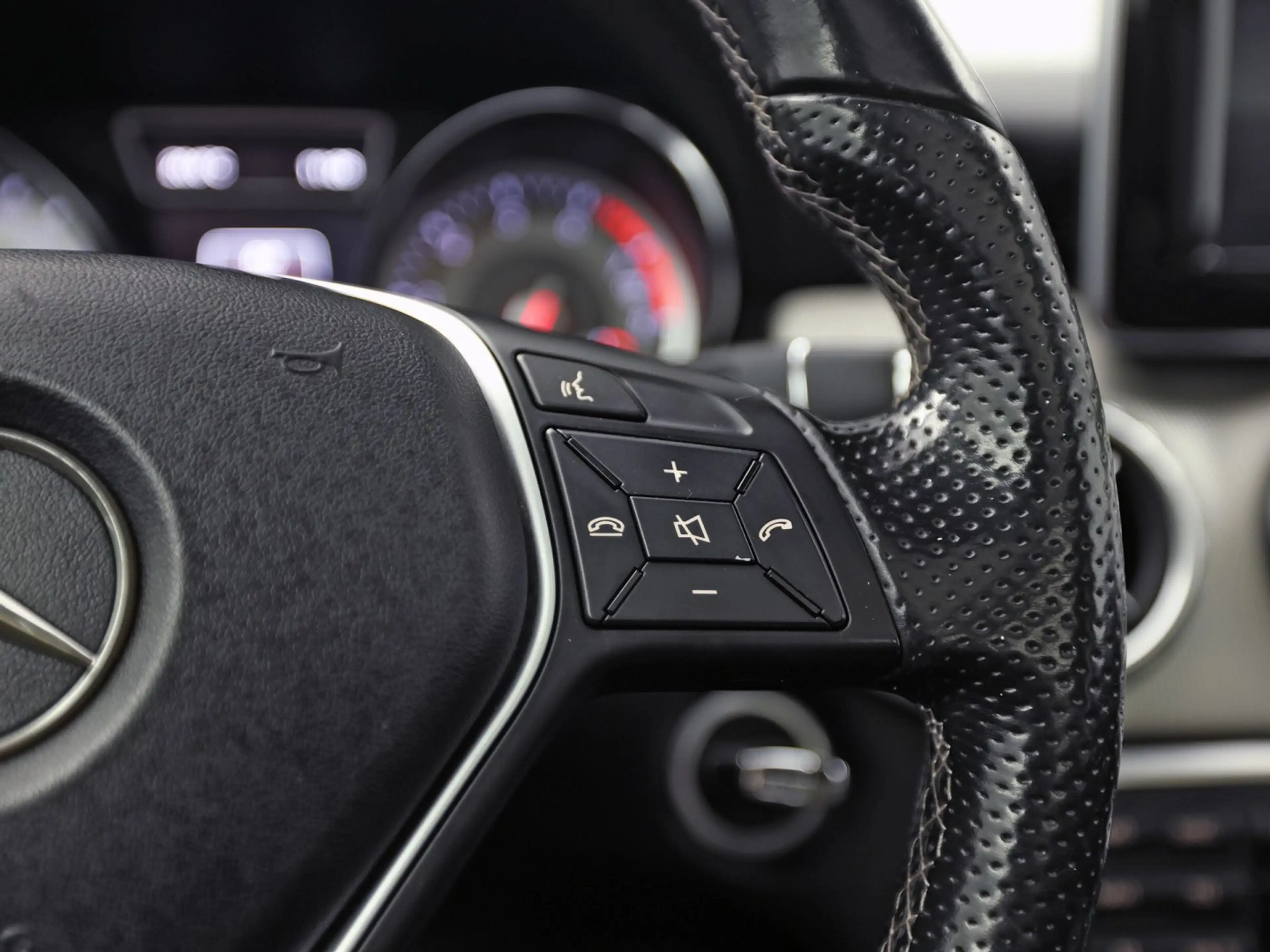 Mercedes-Benz GLA 250 250 4Matic AMG Edition 1 Sport Automaat (PANORAMAD — photo 24