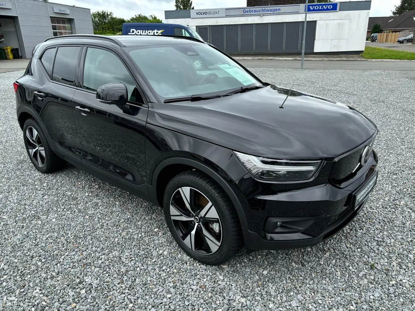 Volvo XC40 R Design Recharge Pure Electric AWD Schwarz - 2