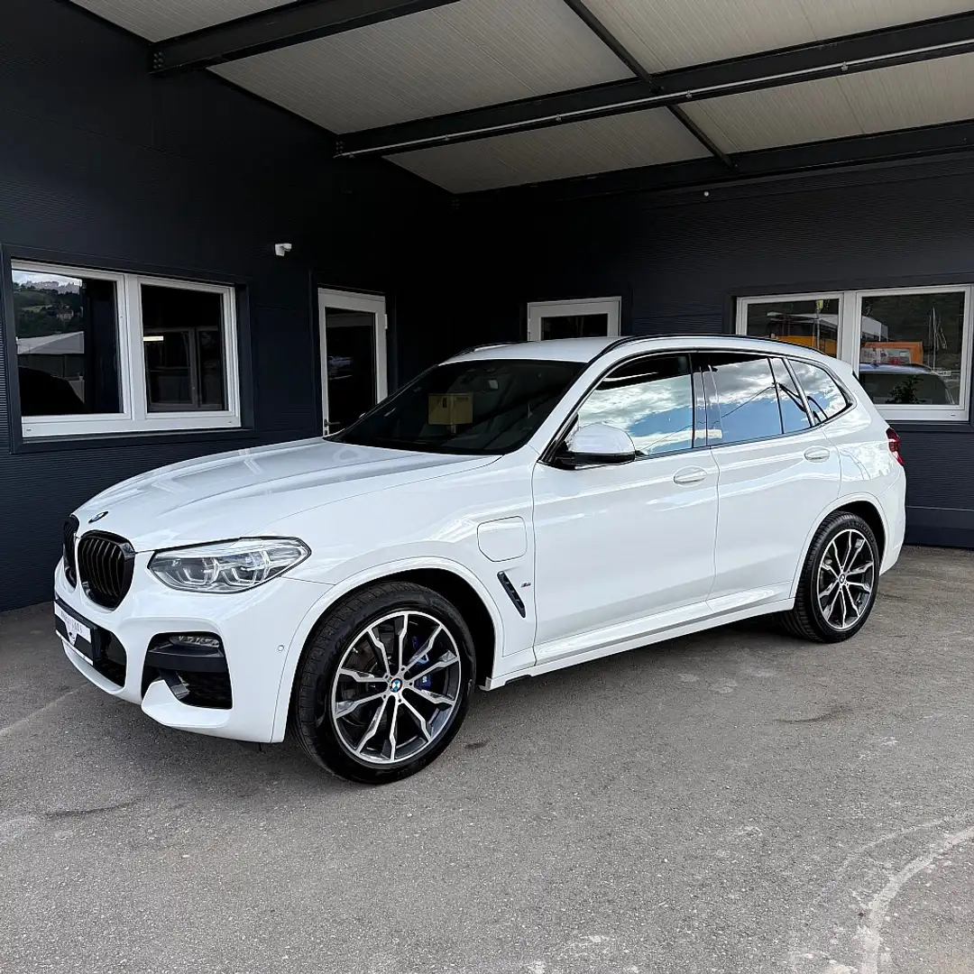 BMW X3 xDrive 30e M-Sport Aut. Weiß - 2