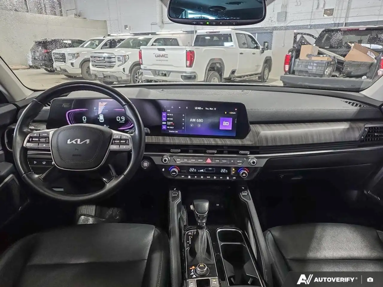 Kia Telluride снимка Kia Telluride